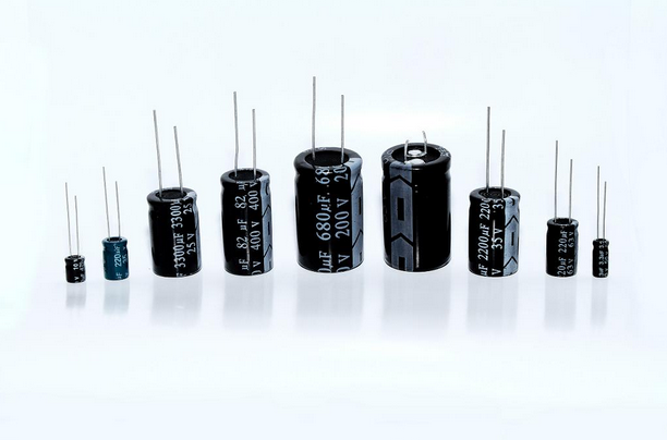 佳益電子為您講解電解電容里的電解液
