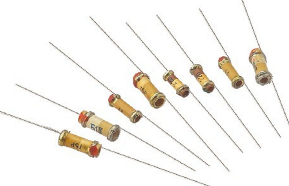 穿心電容.png